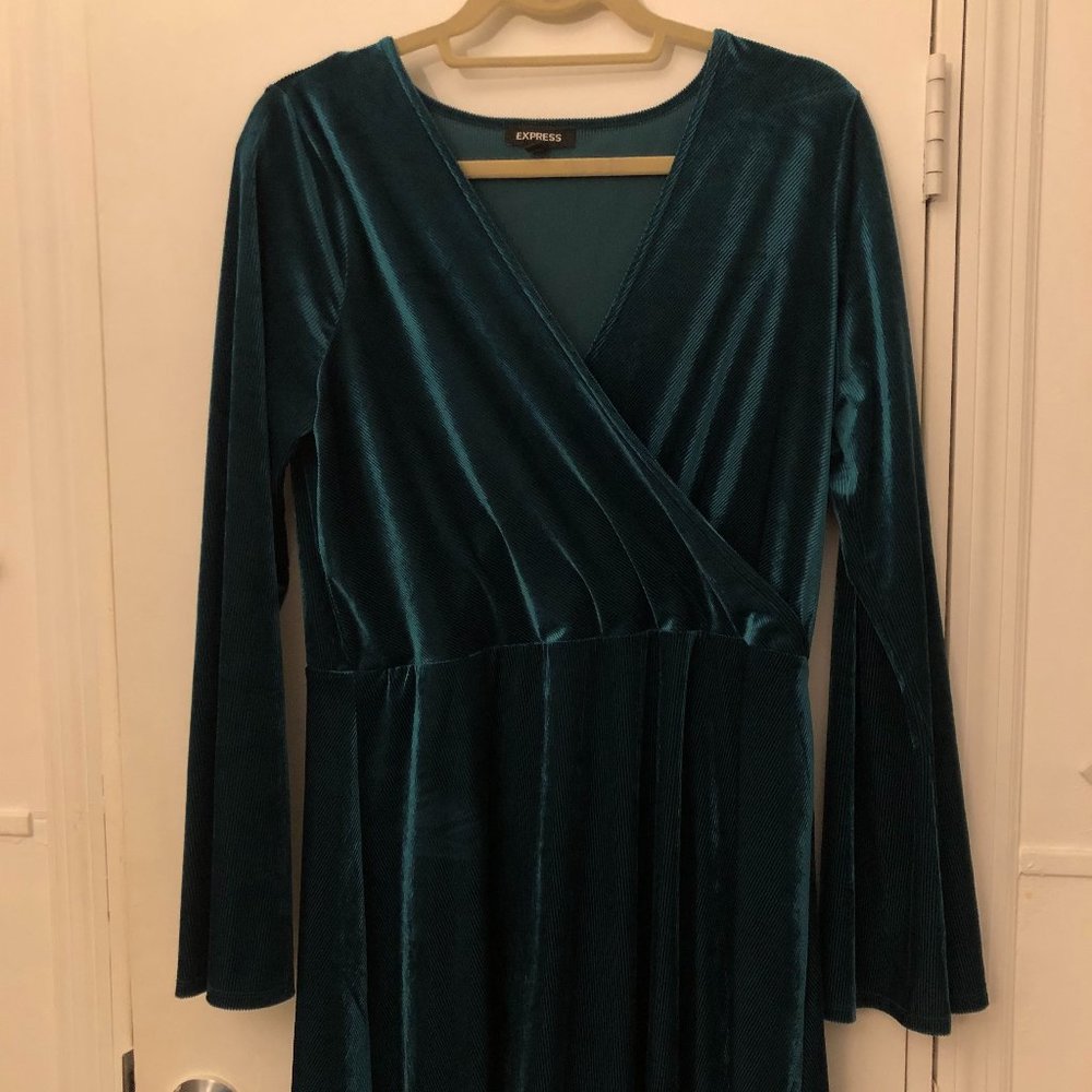 Express Women's Dress (Large) - Emerald Green, Corduroy, Velvet,  Faux Wrap